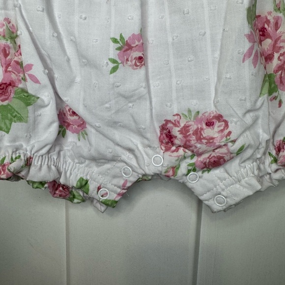 Laura Ashley London 3-6 month pink floral one piece with snap closure K1.2 - Picture 4 of 8